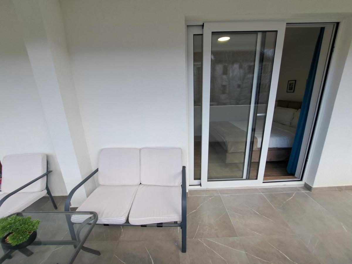 Paun Apartment Котор Екстериор снимка